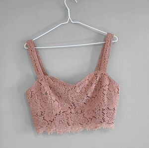 NWOT Dynamite Dusty Rose Lace Crop Top 🌹🌴